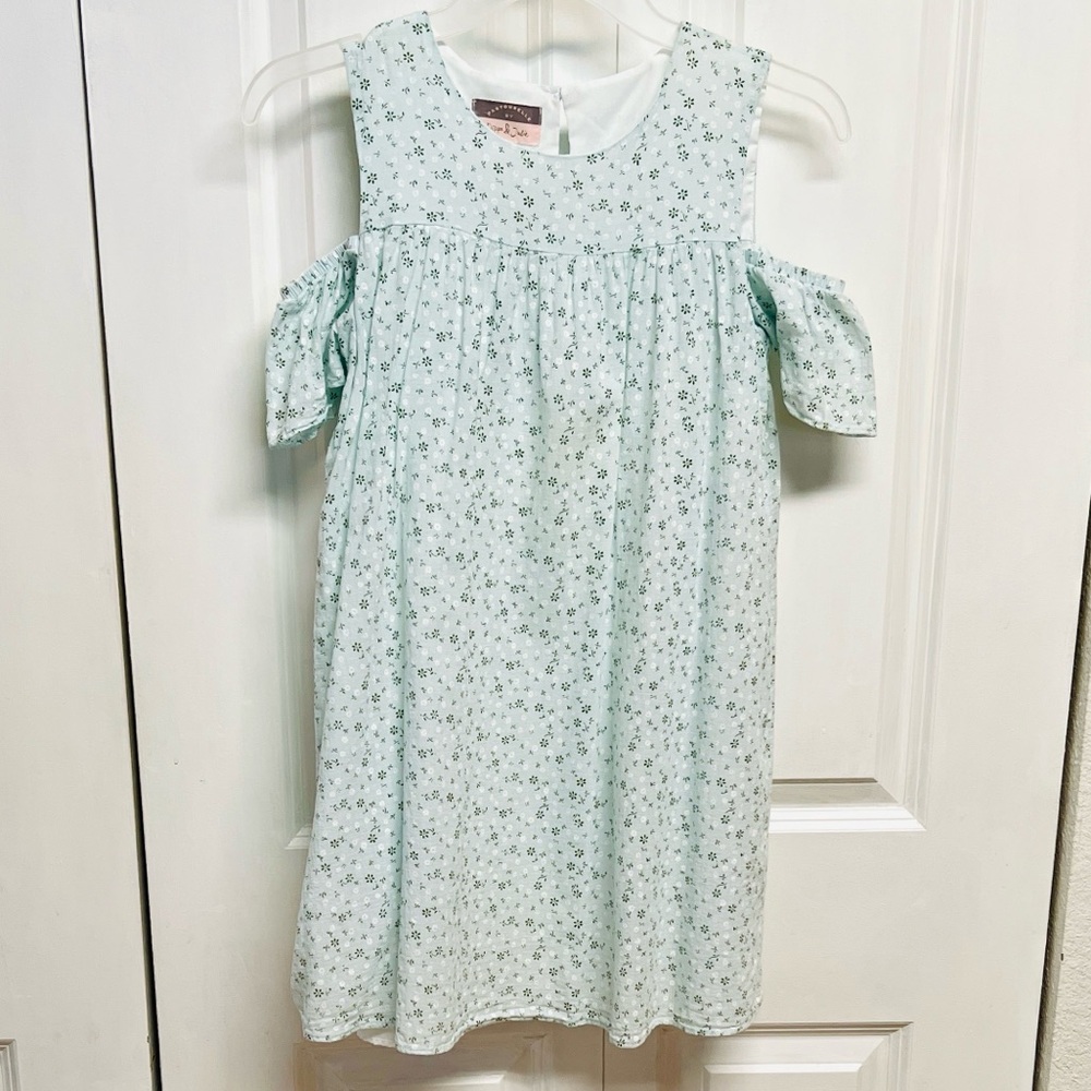 Pippa & Julie Pastourelle Light Green  Floral Cold-Shoulder Dress Child Size 12